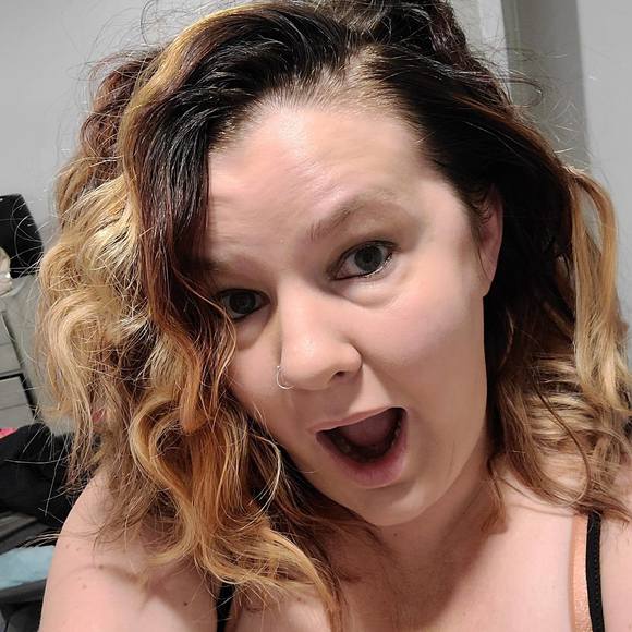 Meet your Posher, Crystal - Picture 1 of 1